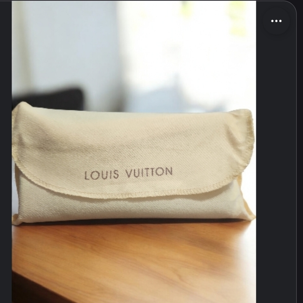 Louis Vuitton Monogram Wallet - Picture 4 of 6